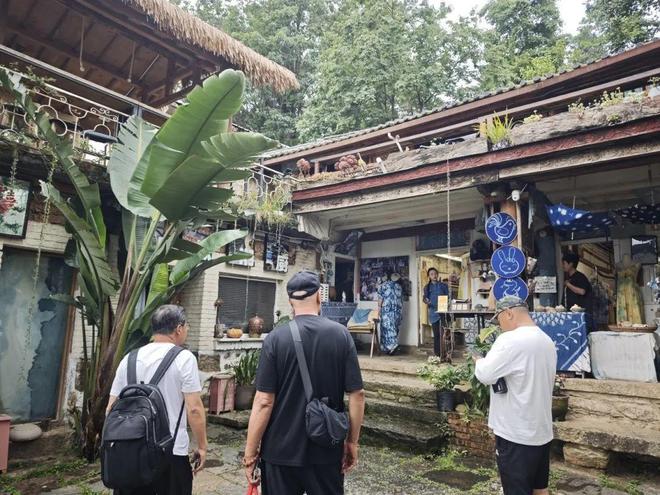 “留量”艺术扎根结出“金果子”AG旗舰厅app凤阳邑流量变(图2) “留量”艺术扎根结出“金果子”AG旗舰厅app凤阳邑流量变(图2)