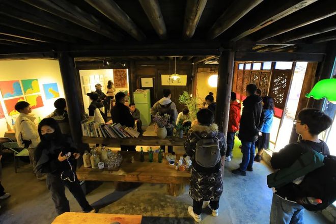 “留量”艺术扎根结出“金果子”AG旗舰厅app凤阳邑流量变(图3) “留量”艺术扎根结出“金果子”AG旗舰厅app凤阳邑流量变(图3)