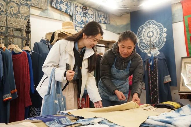 “留量”艺术扎根结出“金果子”AG旗舰厅app凤阳邑流量变(图11) “留量”艺术扎根结出“金果子”AG旗舰厅app凤阳邑流量变(图11)